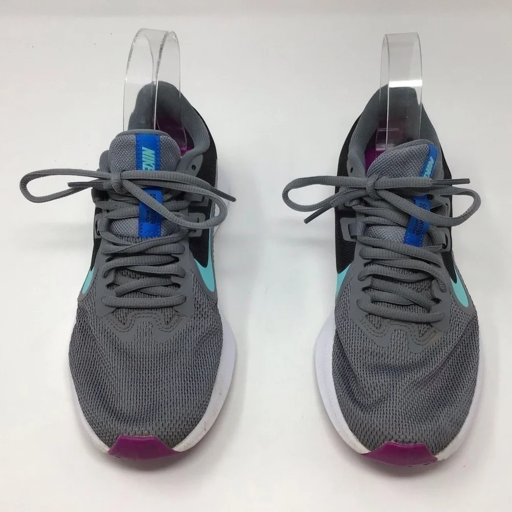Nike Downshifter 9 Gray Running Sneaker - Picture 4 of 11